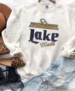 Lake Mode Distressed Vintage Crewneck Sweatshirt