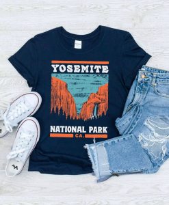 Vintage-Style Yosemite National Park Classic Navy Blue Unisex T-Shirt