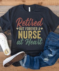 Retro Vintage Retiring Nurse T Shirt