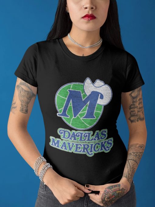 Vintage Dallas Mavericks NBA Basketball Crewneck Shirt