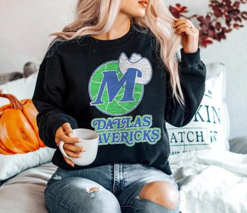 Vintage Dallas Mavericks NBA Basketball Crewneck Sweatshirt