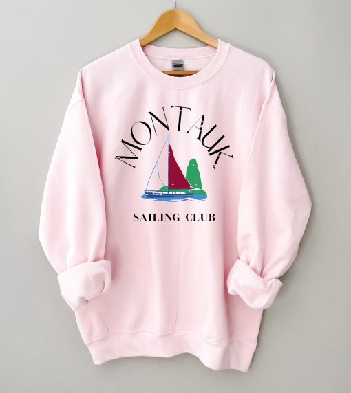 Montauk Sailing Club Vintage Style Unisex Sweatshirt