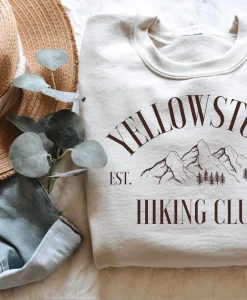 Yellowstone Crewneck Hiking Sweatshirt