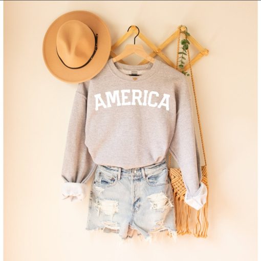 America Distressed Unisex Sweatshirt