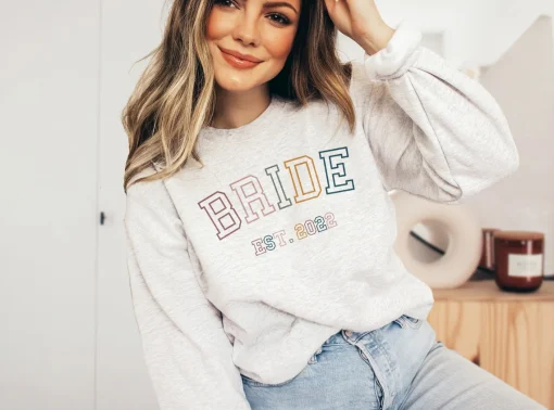 Retro Bride Est Sweatshirt