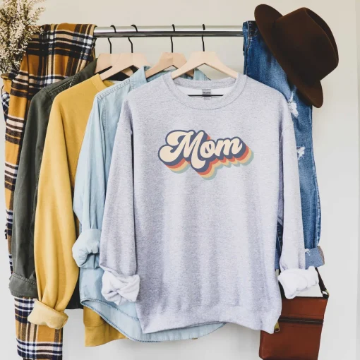 MOM Retro Sweatshirt